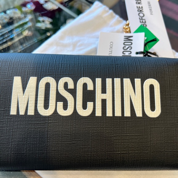 Moschino Roman Teddy Bear Clutch - Picture 4 of 7